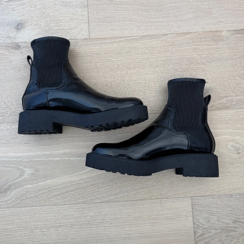 Zara Black Chelsea Boots - Picture 3 of 7
